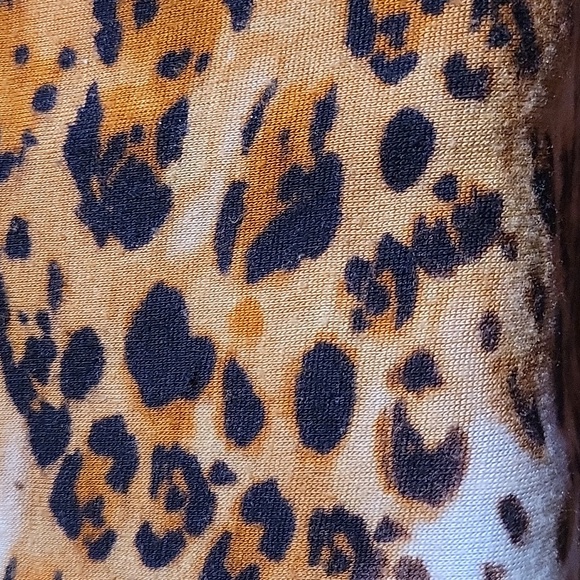 B sharp, animal print open back crop - Picture 7 of 8